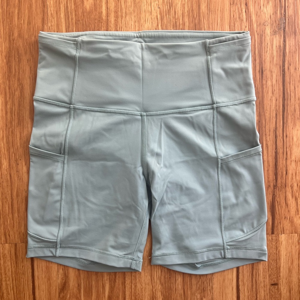 Lululemon fast and free short size 6